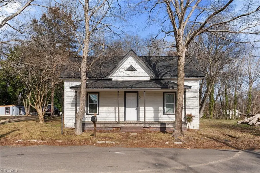 521 E 1st Street, Lexington, NC 27292 - #1