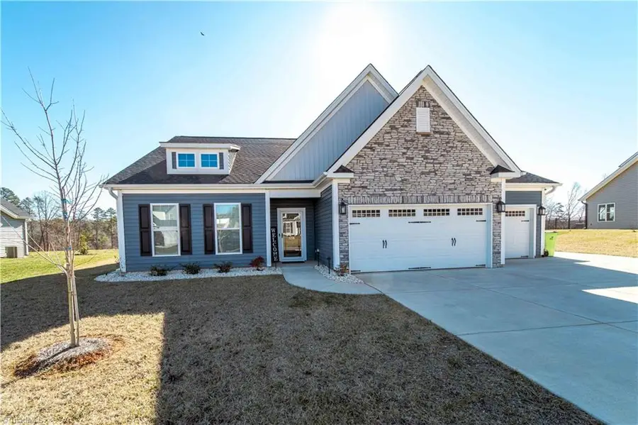 1216 Creek Knoll Drive, Lewisville, NC 27023 - #2