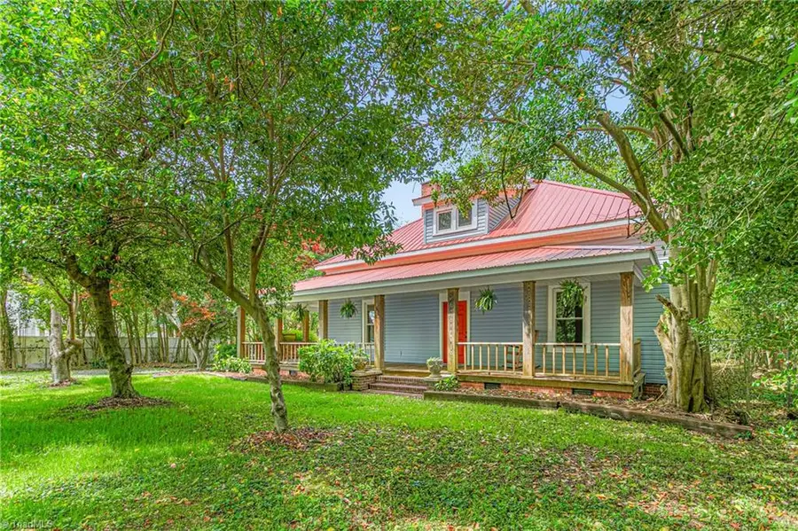 429 N Asheboro Street, Liberty, NC 27298 - #2