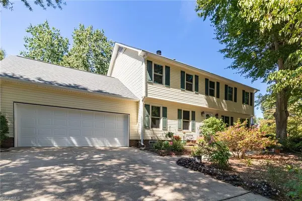 905 Northshore Court, High Point, NC 27265