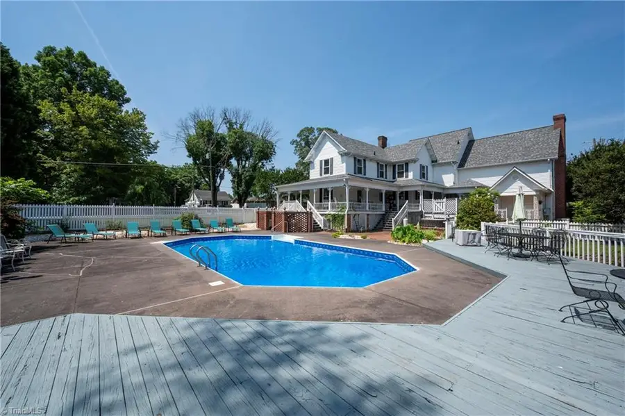 301 Virginia Drive, Yadkinville, NC 27055 - #2