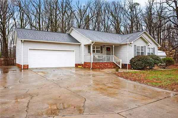 370 Lee Road, Thomasville, NC 27360