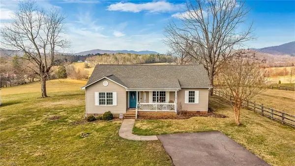 155 Jays Meadow Lane, Purlear, NC 28665