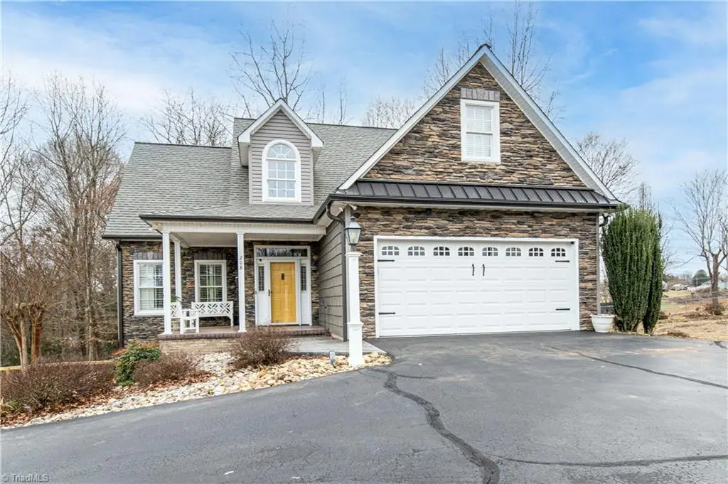 208 Triplett Street, Jonesville, NC 28642 - #1