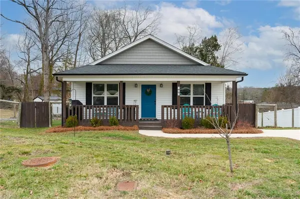 205 Bethlehem Avenue, Thomasville, NC 27360