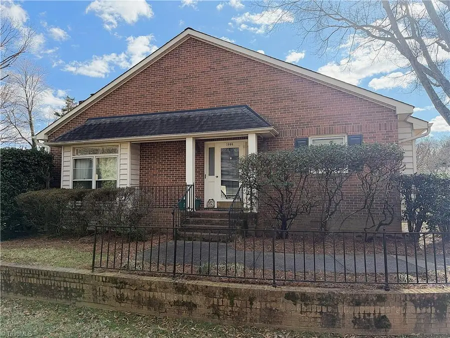 1806 Oakcrest Court, Winston Salem, NC 27106 - #3
