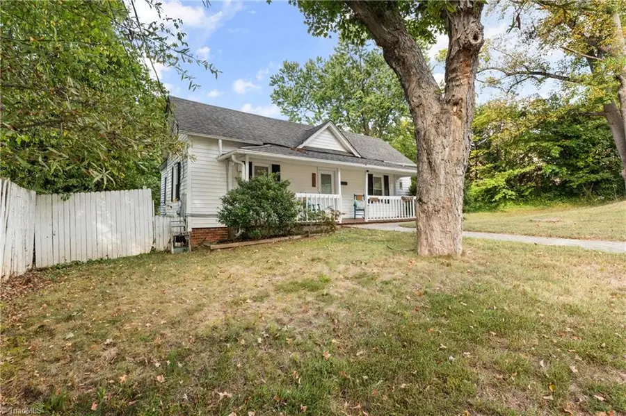 823 W 7th Street, Winston Salem, NC 27101 - #2