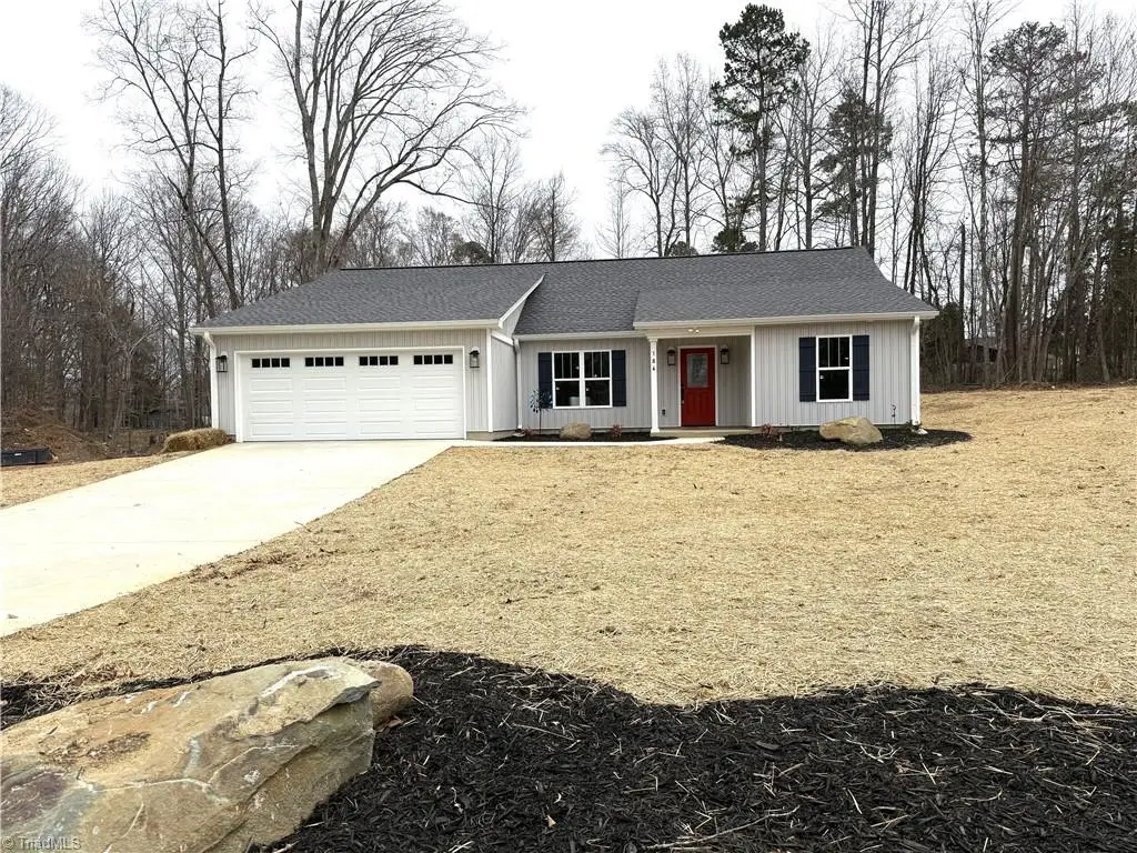 186 Holland Lane, Thomasville, NC 27360 - #1