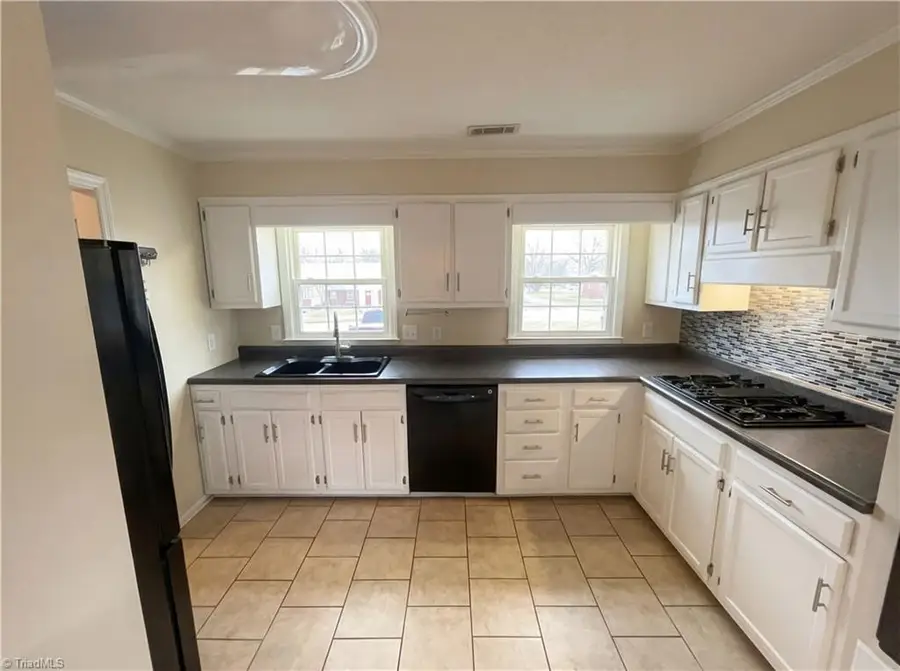 2202 Huntington Road #F1, Burlington, NC 27215 - #3