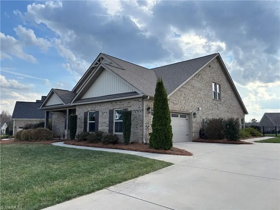 3242 Waterford Glen Lane, Clemmons, NC 27012 - #2