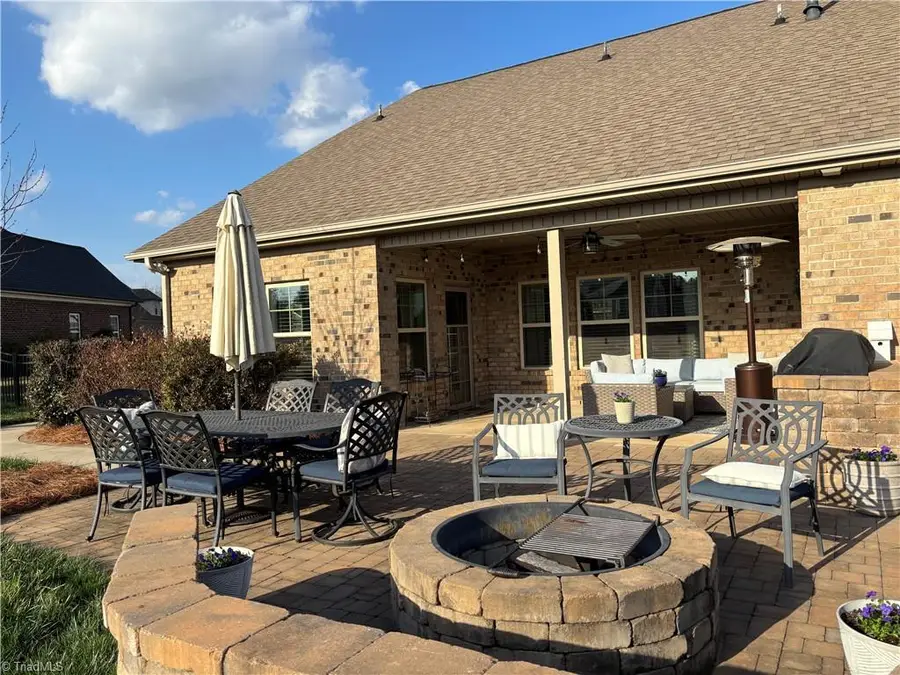 3242 Waterford Glen Lane, Clemmons, NC 27012 - #3