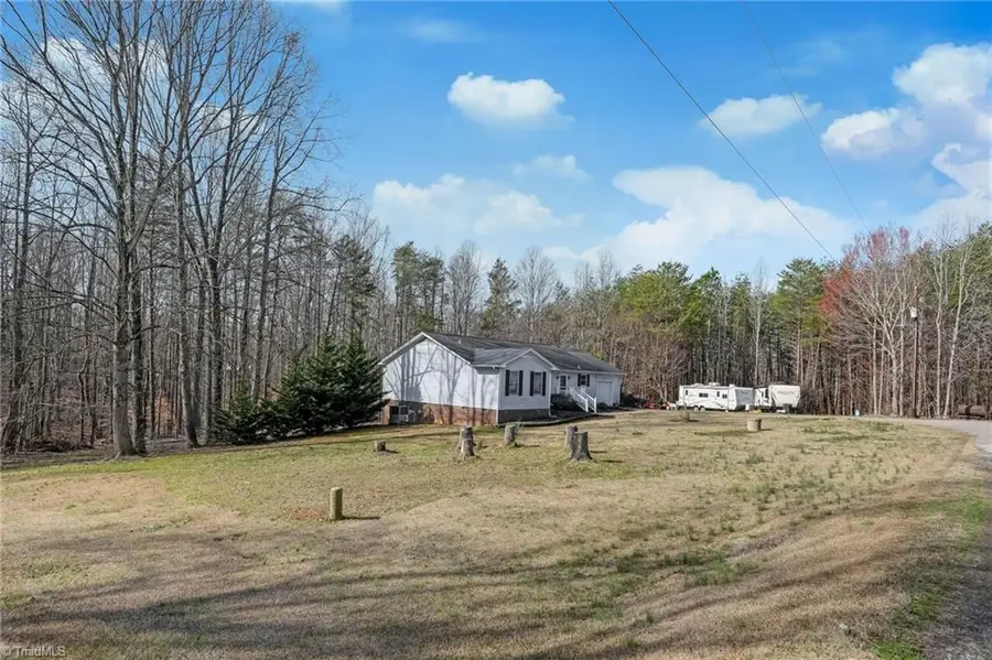 114 Douglas Lane, Reidsville, NC 27320 - #3