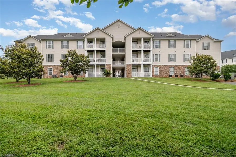 3009 Winston Drive #90, Burlington, NC 27215 - #2