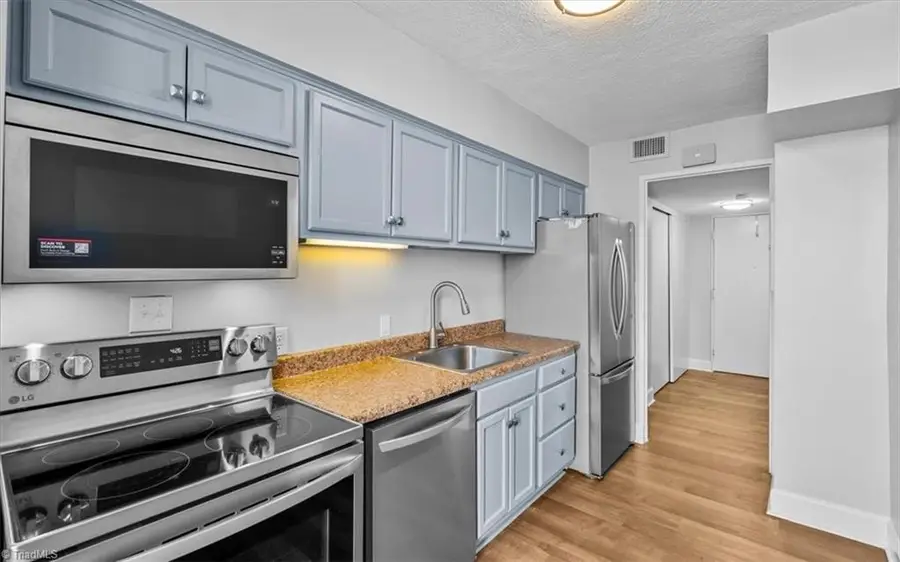 1101 N Elm Street #1404, Greensboro, NC 27401 - #2