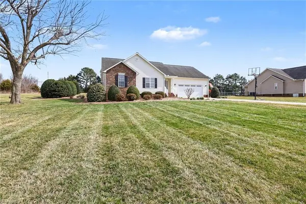 251 Carriage Trace Lane, Lexington, NC 27295