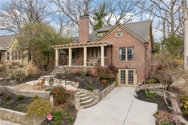 1606 End Place W, Greensboro, NC 27403