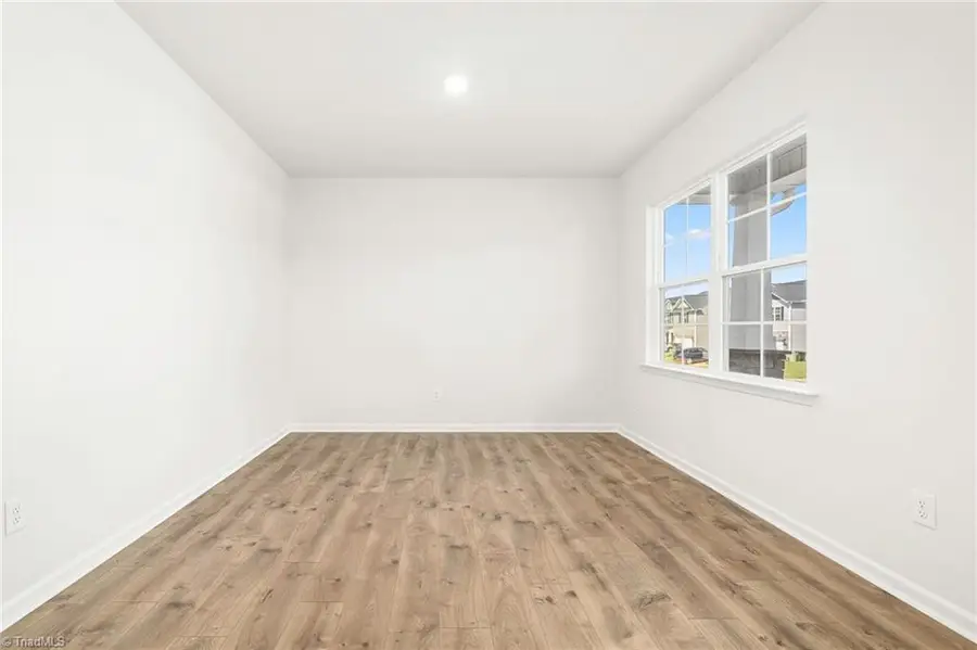 3009 Middle Creek Lane, Greensboro, NC 27405 - #3