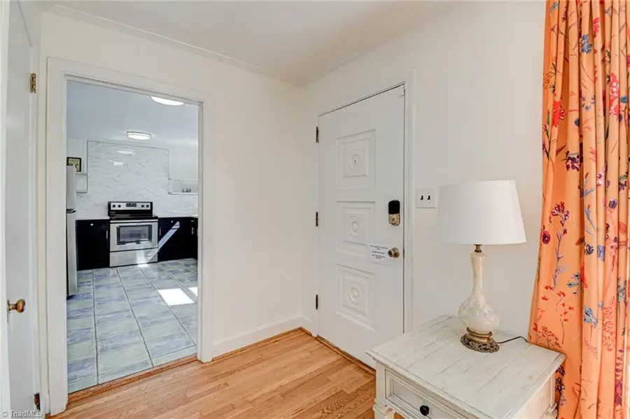 2229 Cherokee Lane, Winston Salem, NC 27103 - #3