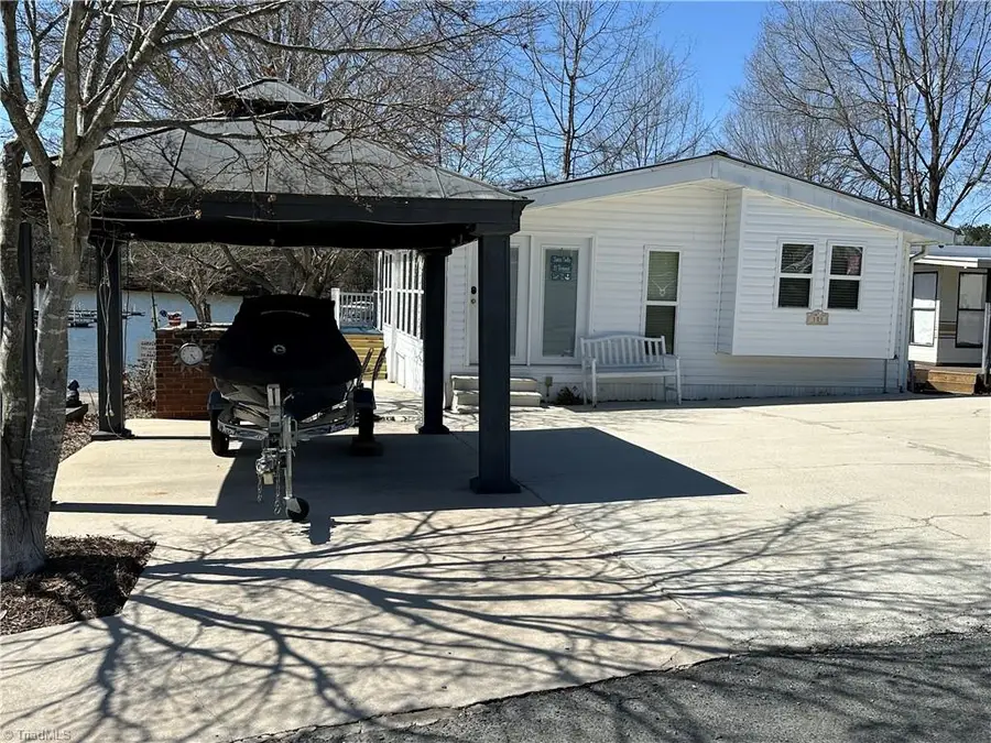 101 Dogwood Circle, New London, NC 28127 - #2