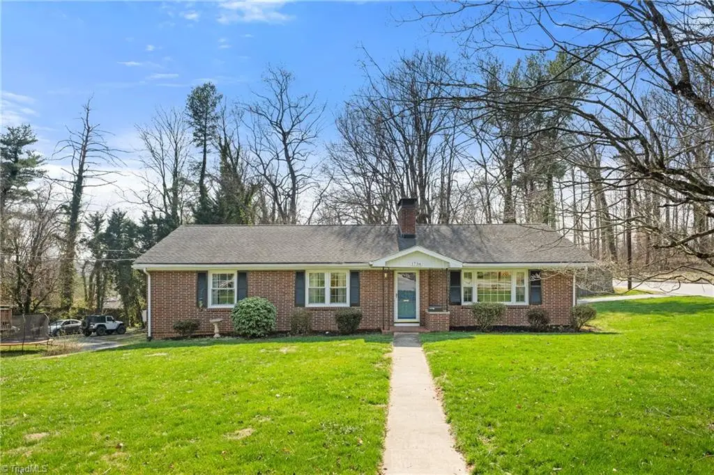 1734 Lancelot Lane, Winston Salem, NC 27103 - #1