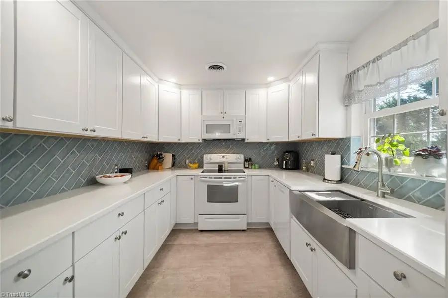 1734 Lancelot Lane, Winston Salem, NC 27103 - #3