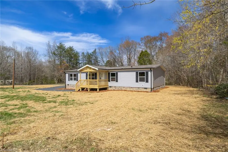 153 Mosley Loop, Madison, NC 27025 - #3