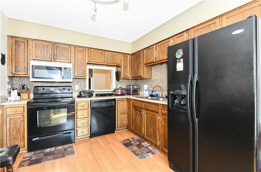 915 Shelby Drive, Greensboro, NC 27409 - #3