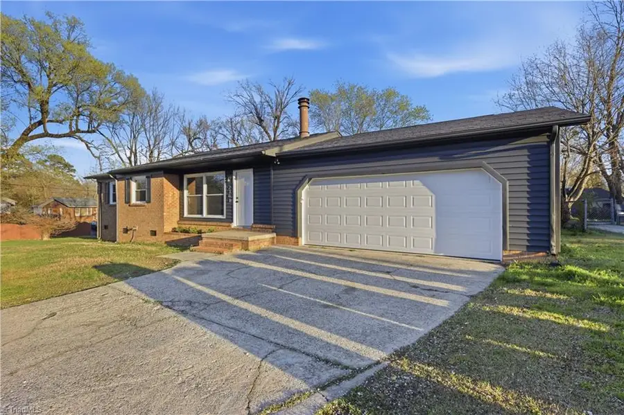 2301 Ontario Street, Greensboro, NC 27403 - #3