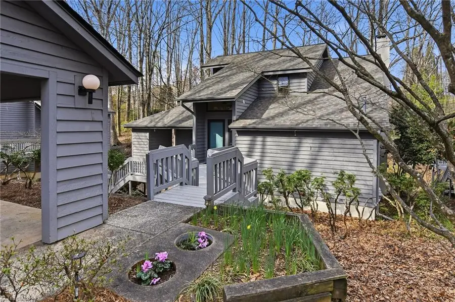 208 Forest Brook Drive, Winston Salem, NC 27106 - #3