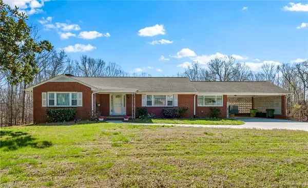 3291 Burton Road, Thomasville, NC 27360