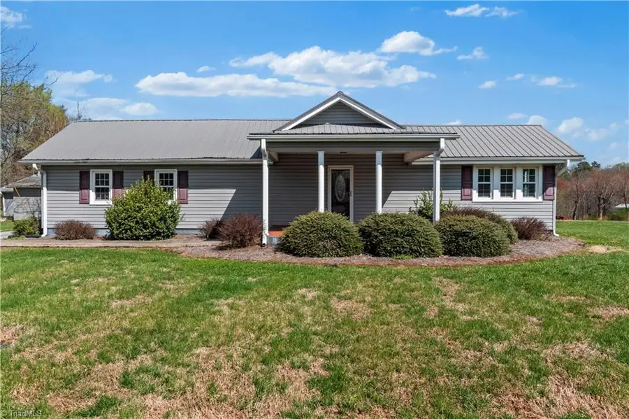 613 Nc Highway 67, Boonville, NC 27011 - #3