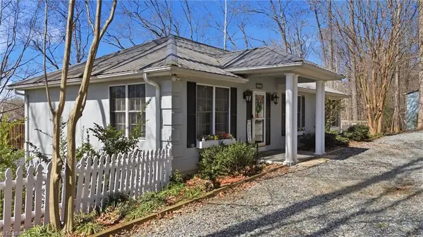 3920 Old Mountain Road, Lexington, NC 27292