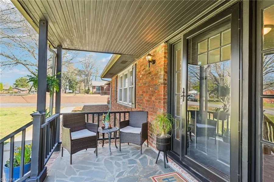 3934 Yarbrough Avenue, Winston Salem, NC 27106 - #3