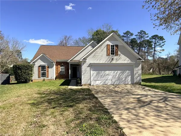 10102 Mountain Flower Court, Charlotte, NC 28214