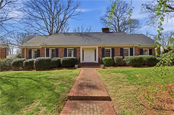 698 Lichfield Road, Winston-Salem, NC 27104