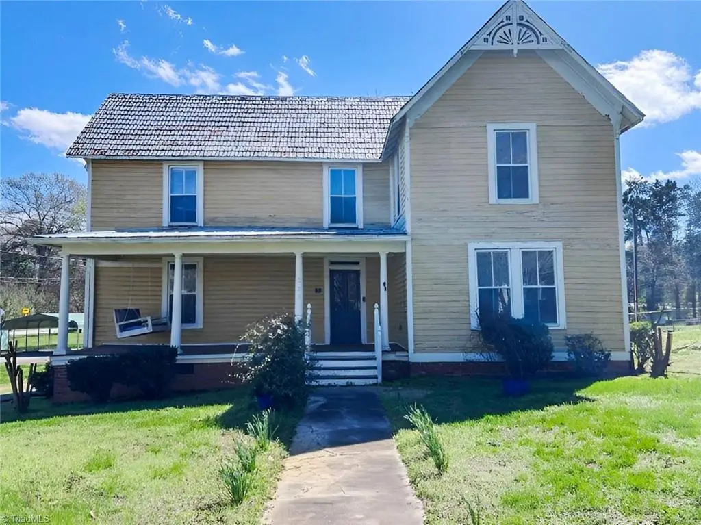 202 E Central Avenue, Catawba, NC 28609 - #1