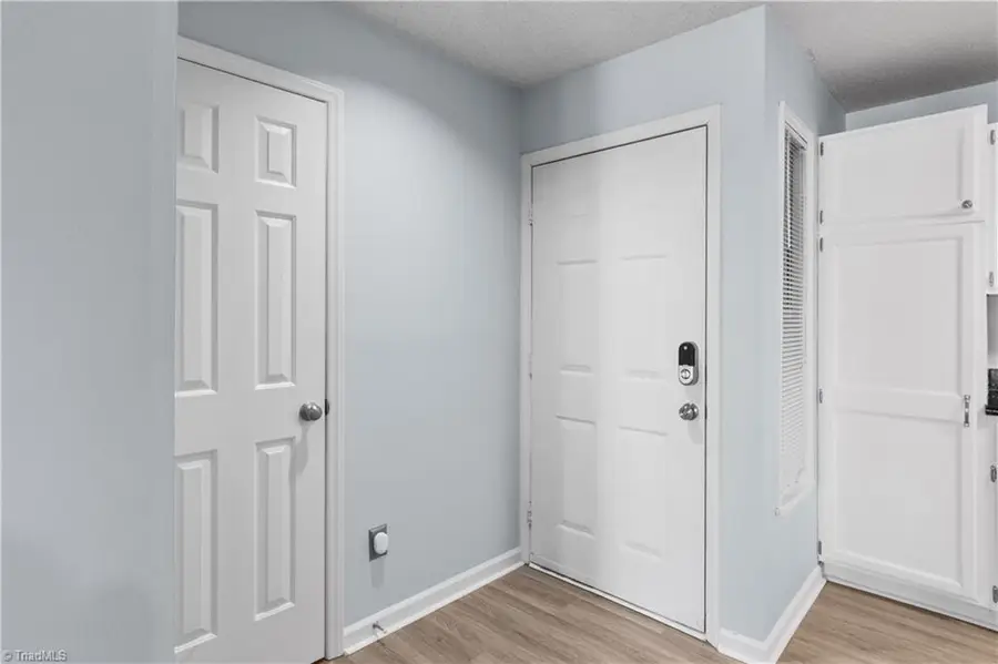 239 Oakwood Court #239-Building F, Winston Salem, NC 27103 - #3