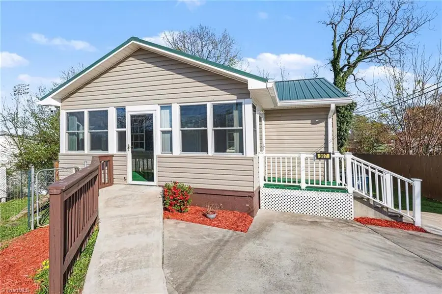 997 Robbins Circle, Lexington, NC 27292 - #3