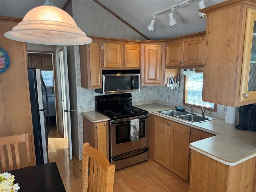 438 Dogwood Circle, Traphill, NC 28685 - #3