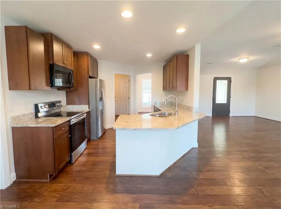 42 Harris Farm Court, Thomasville, NC 27360 - #2