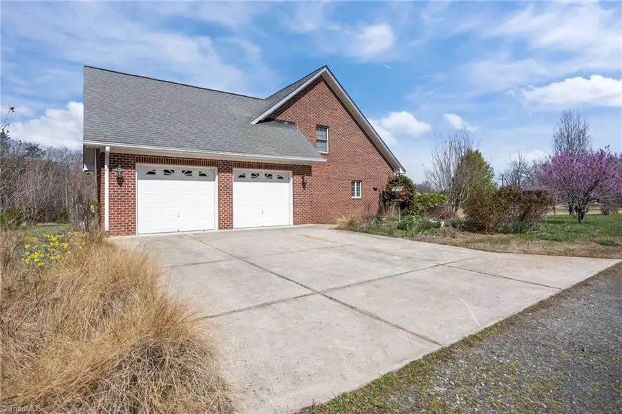 7360 Nc Highway 704, Madison, NC 27025 - #3