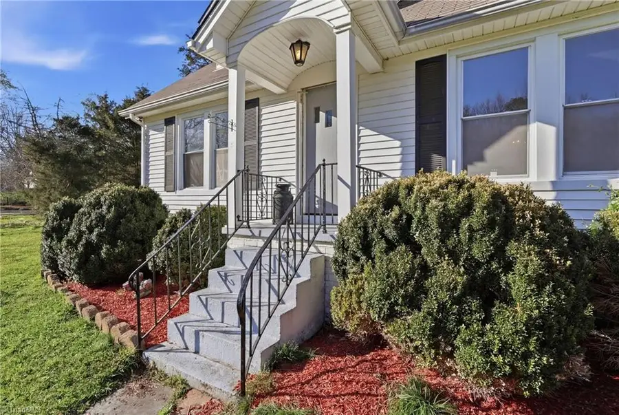 11043 E Old Us Highway 64, Lexington, NC 27292 - #3