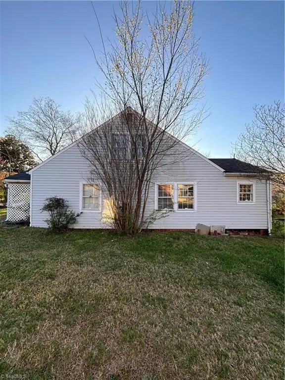 3558 Spangenberg Avenue, Clemmons, NC 27012 - #2