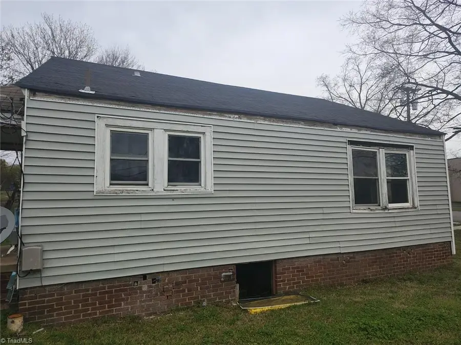 502 Tussey Street, Lexington, NC 27292 - #2