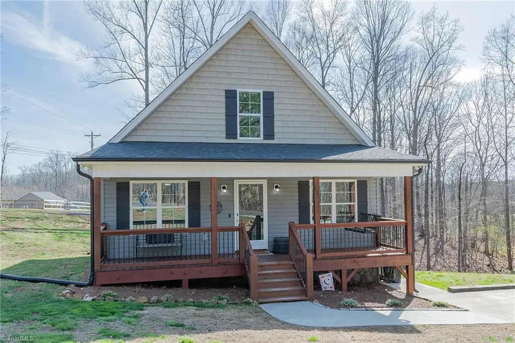 131 Lake Drive 10, Lexington, NC 27292 - #1