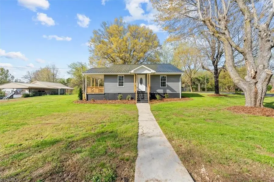 105 Mendota Avenue, Lexington, NC 27292 - #2