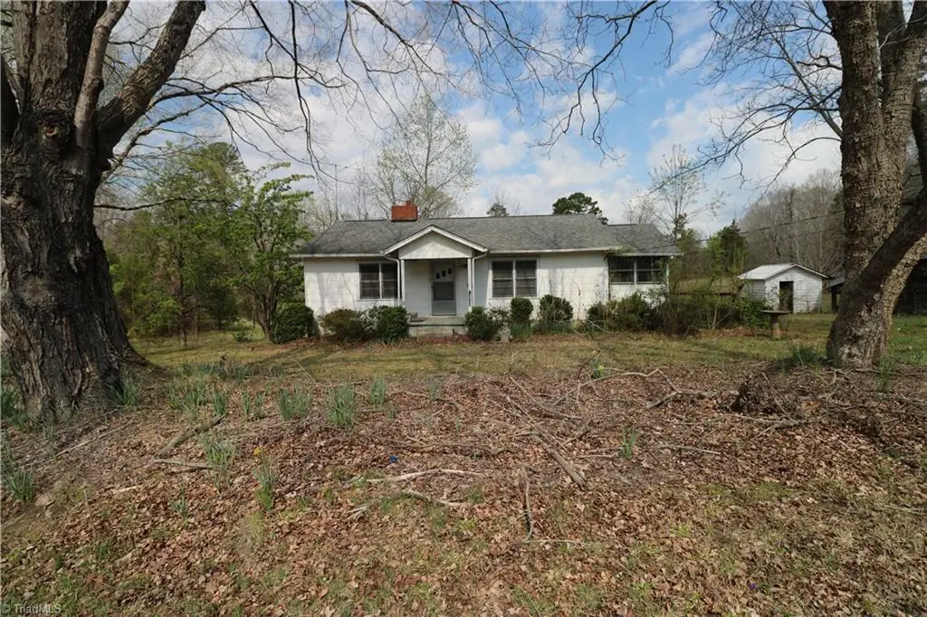 2389 Greensboro Street Extension, Lexington, NC 27295 - #1