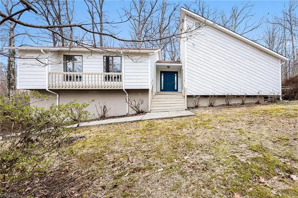 1711 Hanging Valley Court, Kernersville, NC 27284