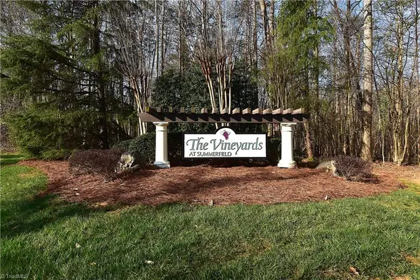 6799 Bronco Lane, Summerfield, NC 27358