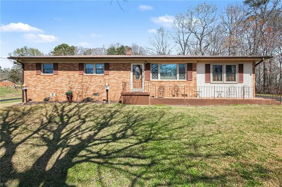 896 Rambling Road, Randleman, NC 27317 - #2